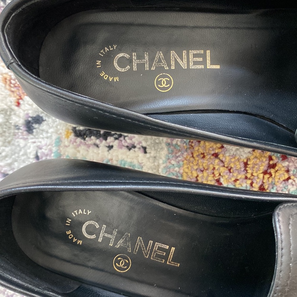 Chanel Black Leather CC Chain Link Slip On Loafers Size 39.5 - Picture 6 of 9